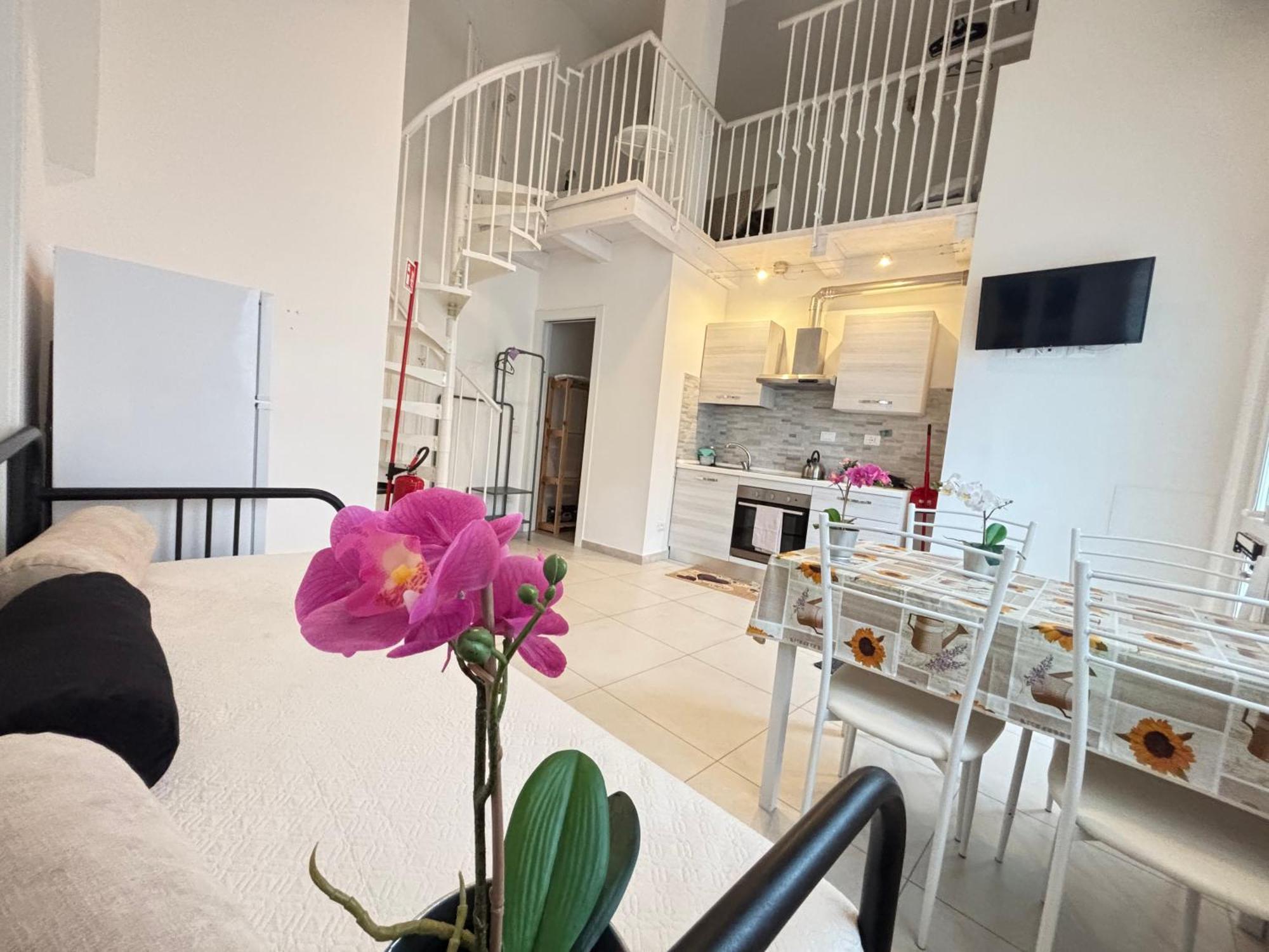 8 Lofts - Apartments - 1 ลาสเปเซีย ภายนอก รูปภาพ